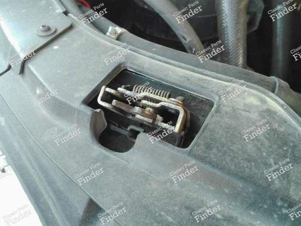 Hood release pull cord - RENAULT Clio 1 - 1