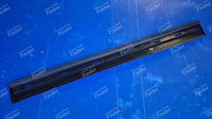 Protective strip for right-hand door extension - GTI, Gentry and cabriolet versions - PEUGEOT 205 - thumb-1