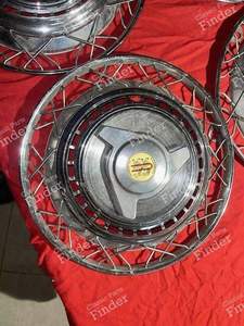 Ein Set zu 4 Radkappen mit Schmetterlingen - CITROËN DS / ID - thumb-8