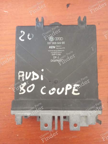 Calculateur moteur Audi 80 / 90 S2 - AUDI 80/90 (B3/B4) - 037906022EE- 0
