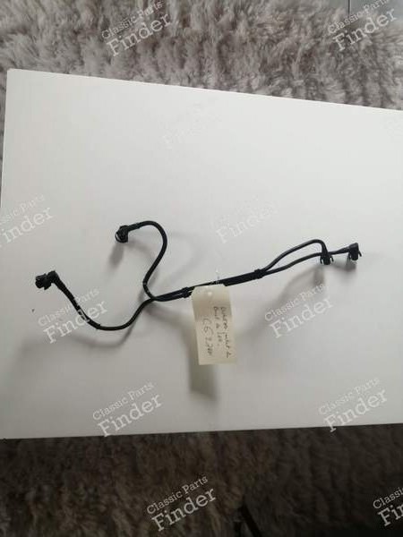 Schläuche gehen vom Kühlmittelbehälter ab - CITROËN C6 - 0