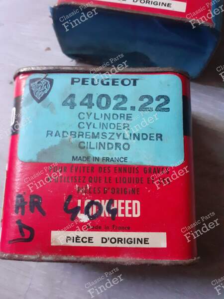 Cylindre de frein arrière droit - PEUGEOT 404 - 4402.22- 2