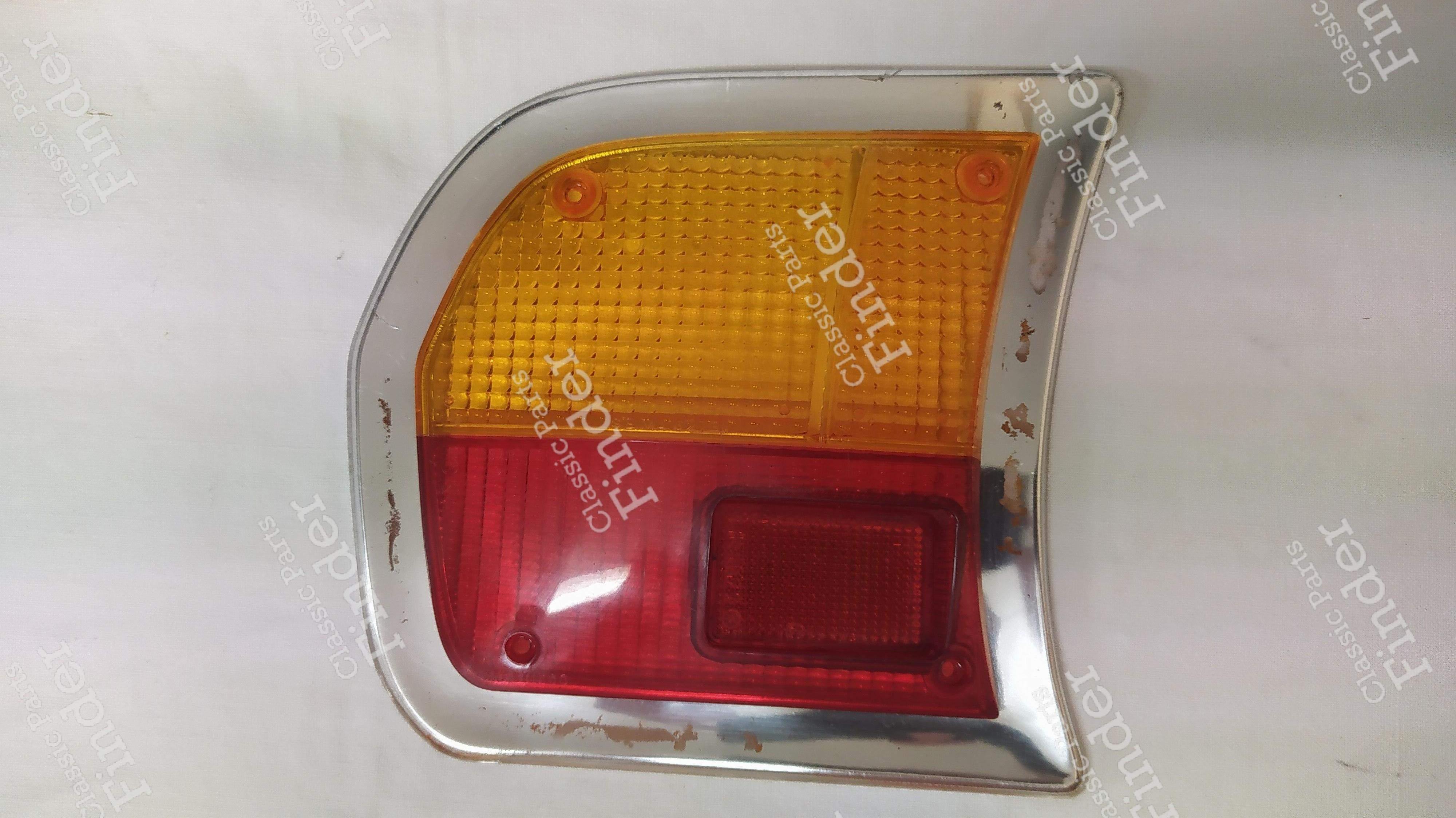 Left rear light with orange reverse light - PEUGEOT 504