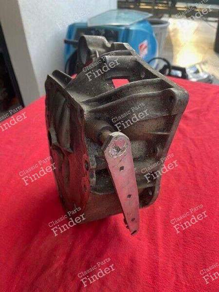 Cloche de boîte de vitesses R5 Alpine Turbo - RENAULT 5 / 7 (R5 / Siete) - 7700511744- 7