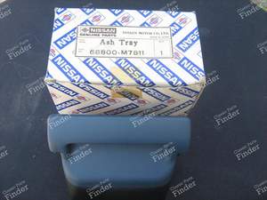 Aschenbecher in der Mittelkonsole - DATSUN Pulsar / Cherry / 310 (N10)