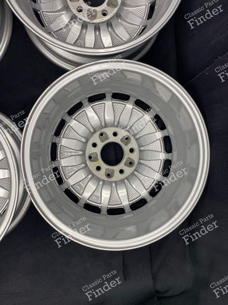 Original 'Gullideckel' Alloy Wheels 6Jx15 ET49 - MERCEDES BENZ 190 (W201) - 2014001502- 8