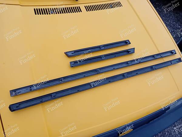 Thin trim strips for 3-door models - GTI and G60 versions - VOLKSWAGEN (VW) Golf II / Jetta - 191 853 515 D / 191 853 516 D / 191 853 535 D / 191 853 536 D- 2