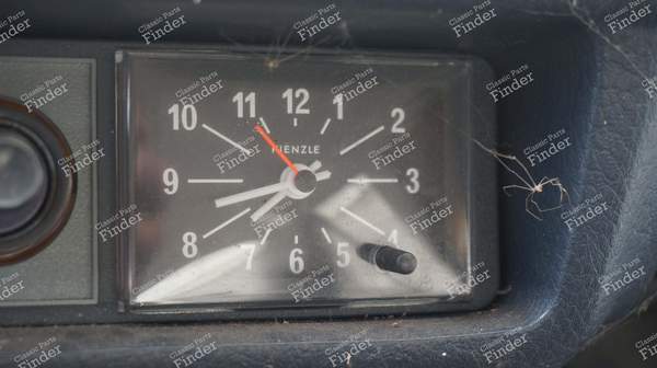 Horloge de bord - PEUGEOT 305 