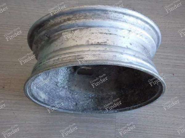 RENAULT R15 / R17 RIM - RENAULT 15 / 17 (R15 - R17) - 107A- 5