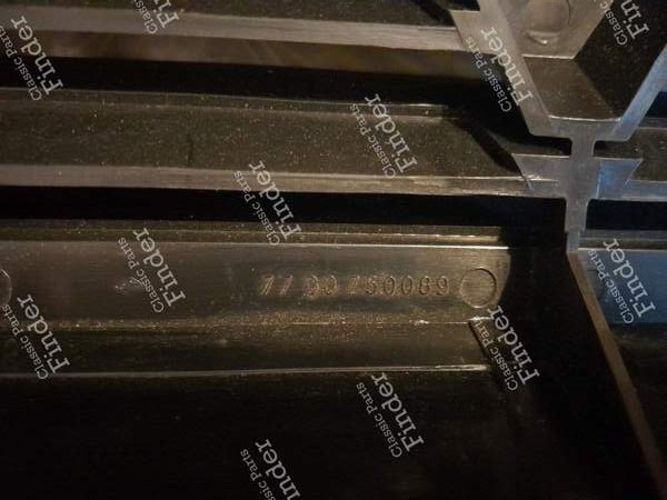 Grille de calandre - RENAULT 9 / Alliance / Broadway / 11 / Encore (R9 / R11) - 7700750089- 2