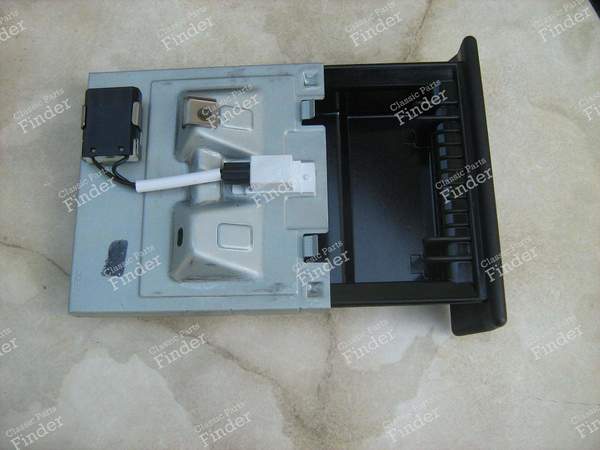 Cendrier complet - NISSAN Terrano / Pathfinder (WD21) - 6880007G00- 1