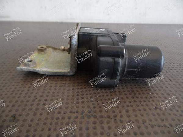 TAILGATE SERVO-MOTOR - PORSCHE 928 - 92862440702 équivalente à 92862440700  ou 928624407BX- 1