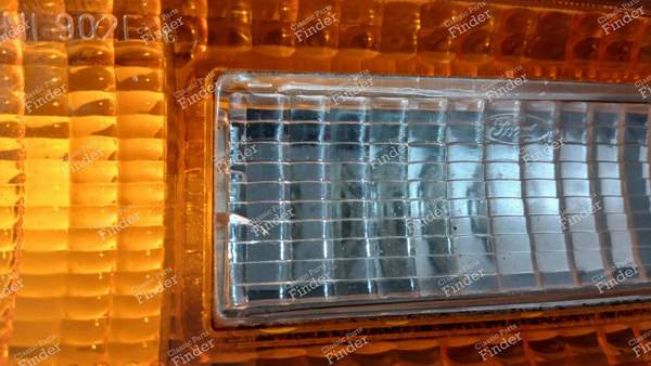 REAR LIGHT - MK1 - FORD Capri - 902E- 8