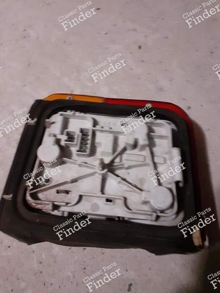 Feu arrière droit - PEUGEOT 205 - 2097D- 1