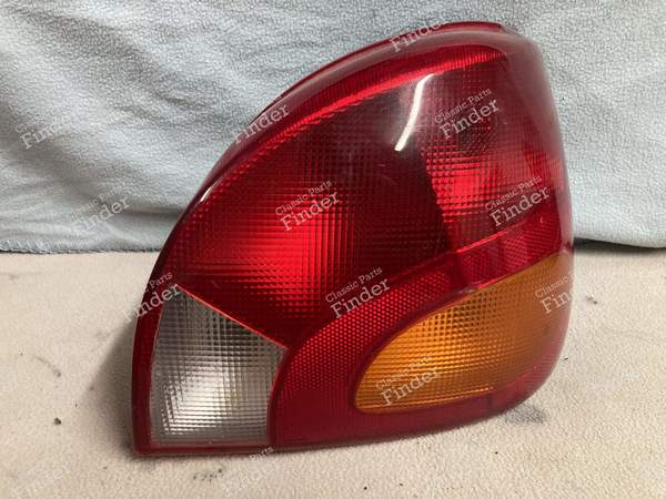 Right rear light - FORD Fiesta - 1044154 / 96FG13W004- 0