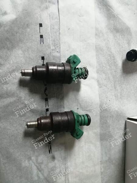 Pair of injectors for 2.5 GTI Turbo - CITROËN CX - 0280150200- 1