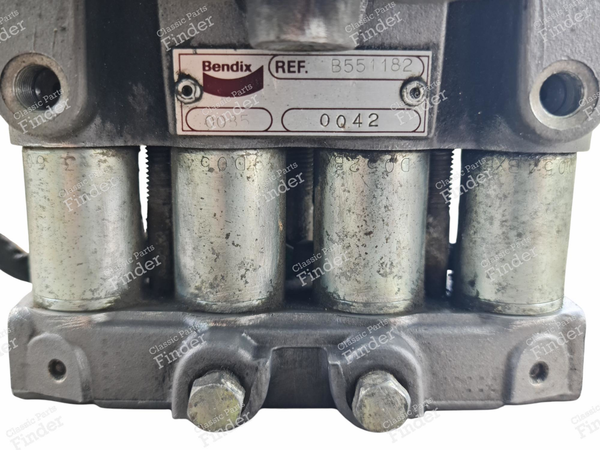 BENDIX Brake cylinder with ABS - for V6 engine - PEUGEOT 605 - 4541 06- 3