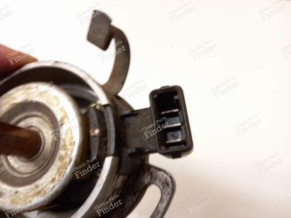 BOSCH Ignition System for a 1300cc Engine - VOLKSWAGEN (VW) Golf I / Rabbit / Caddy / Jetta - 0237521050  /  030905205AA- 2