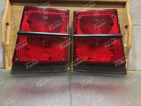 Taillight assembly - SAAB 900 - 208891- 6