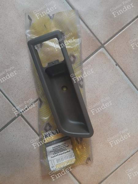 Kunststoffumrandung des Innengriffs - RENAULT 5 (Supercinq) / Express / Rapid (R5) - 7700789762- 0