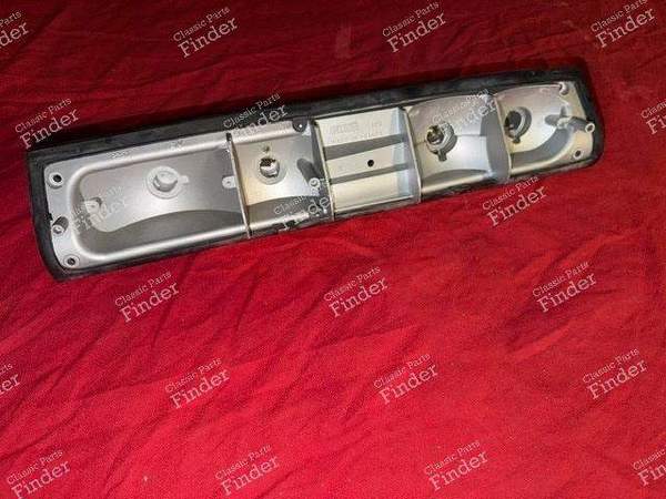 Socle de feu arrière droit - Phase 2 - RENAULT 15 / 17 (R15 - R17) - 120- 0