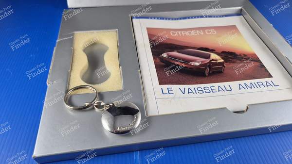 Box with key ring - CITROËN C5 - C5- 0