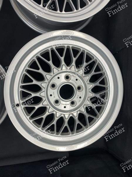 Original Alloy Wheels BBS RG 010 7Jx16 ET36 5x112 ONLY 6,9 kg. For Mercedes W124 W126 W201 W123 W108 - MERCEDES BENZ 190 (W201) - BBS- 2
