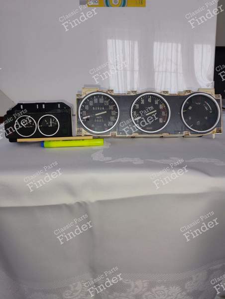 Zähler-/Rundenzählerblock + Manometerblock - RENAULT 12 / Virage (R12) 