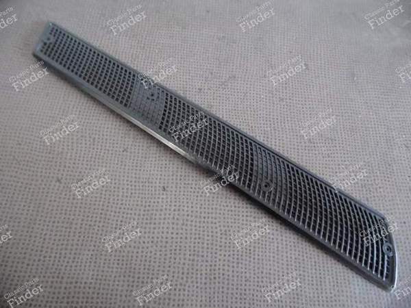 REAR RIGHT FENDER GRILLE RENAULT R5 - RENAULT 5 / 7 (R5 / Siete) - 7700631791- 1