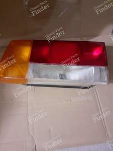 Left rear light - PEUGEOT 505