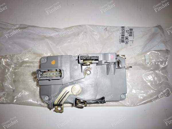 Serrure de porte droite - Cabriolet - PEUGEOT 206 - 9136.J1