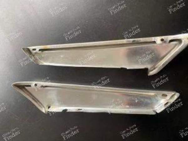 Set of 2 bezels for left and right tailgate - RENAULT 16 (R16) - 7700530491 (D) / 7700527345 (G)- 0