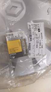 Enjoliveur de roue 15 pouces Renault Mégane 2, Mégane Scénic 2 - modèle BAHAMAS - RENAULT Mégane II - 82 00 422 604- thumb-1