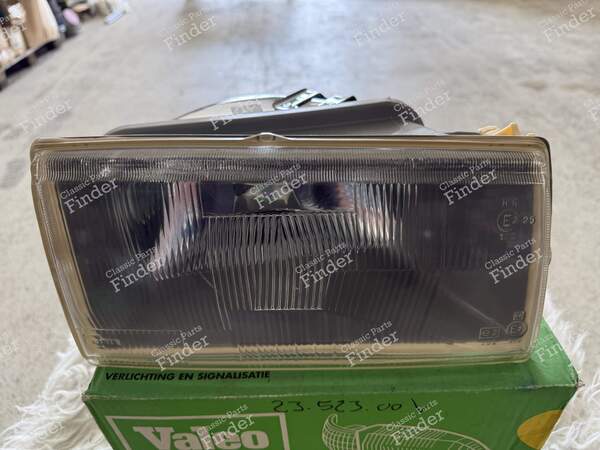 Scheinwerfer – linke Seite – Phase 2 - PEUGEOT 305 - 068940- 0