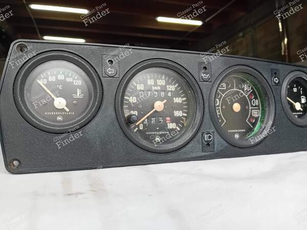 Bloc compteurs / manos - SKODA Type 742/746 - 2