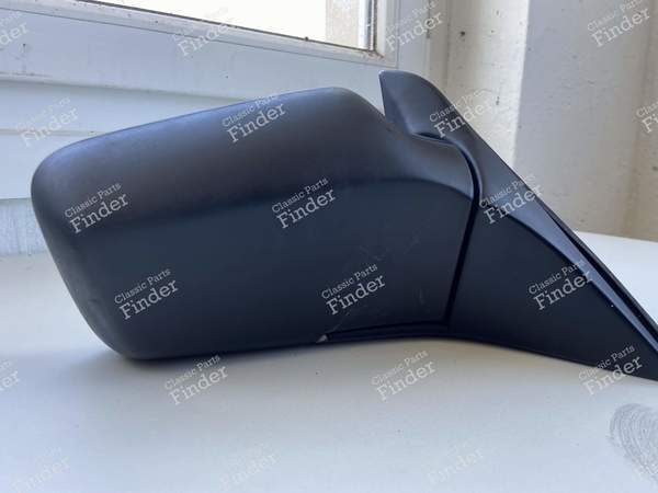 Pair of mirrors - BMW 3 (E30) - 19045291 - 0017242 (L) / 19045280 - 0017111 (R)- 3