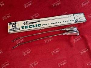 Paire de bras d'essuie glace - RENAULT 8 / 10 (R8 / R10)