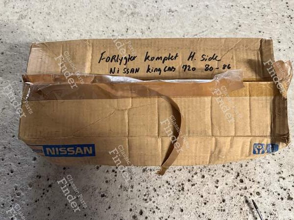 Headlights - Right side - DATSUN 720 - 26010-54W00- 3