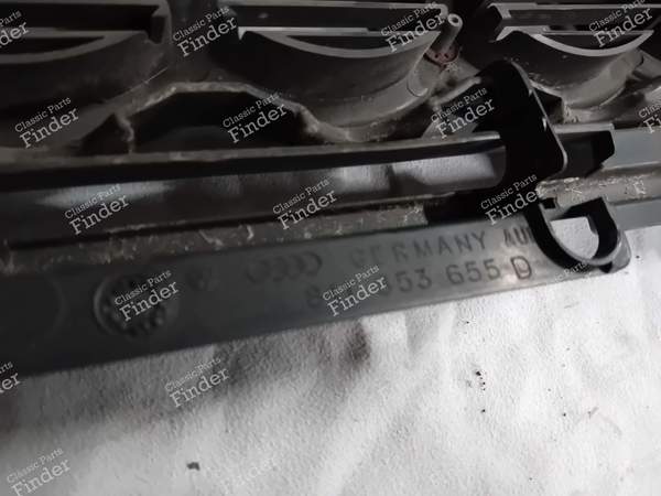 Calandre - AUDI Coupé GT/Quattro (B2) - 811853655D / 857853655B- 3