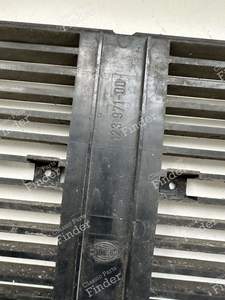 Kühlergrill vier Scheinwerfer - VOLKSWAGEN (VW) Golf I / Rabbit / Caddy / Jetta - 123971-pp- thumb-5