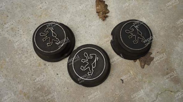 3 hub caps - PEUGEOT 305 - 55610- 0