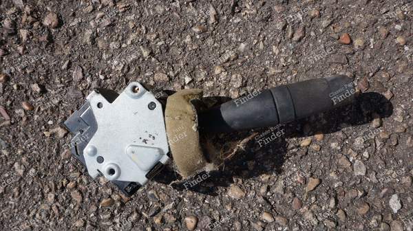 Headlight, turn signal and horn controls - PEUGEOT 309 - 6253.41- 1