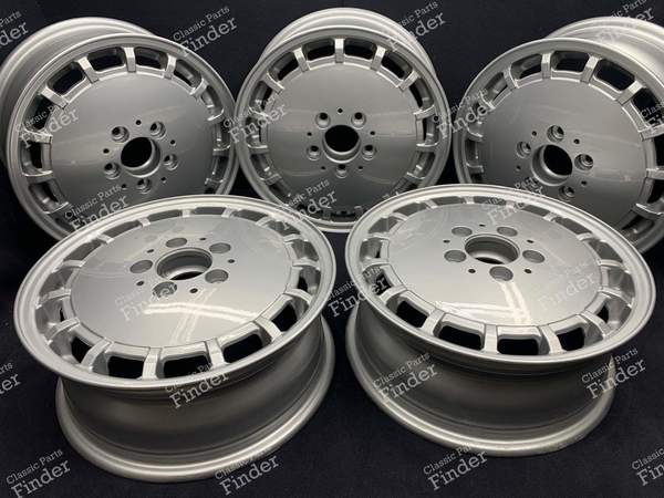 Original 'Gullideckel' Alloy Wheels 6Jx15 ET49 - MERCEDES BENZ 190 (W201) - 2014001502- 0