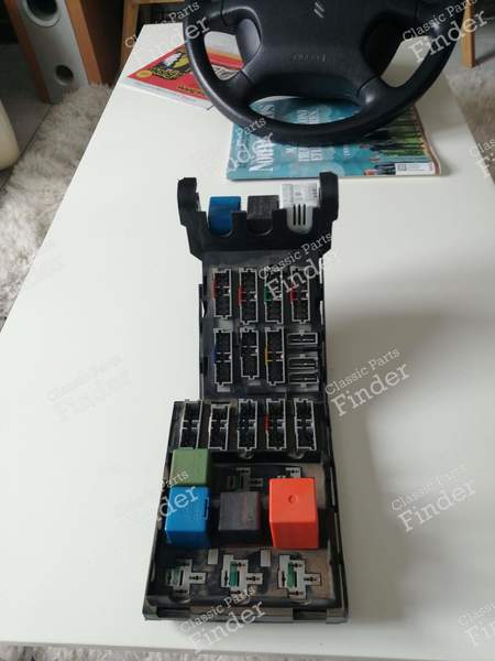 Fuse and relay holders - CITROËN XM - 1