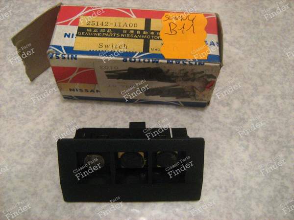 Rear trunk open/close switch - DATSUN Sunny (B11) - 2514211A00