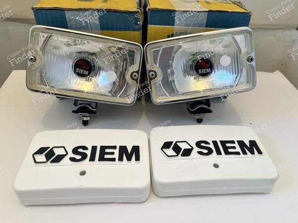 Paire de phare antibrouillards + caches - PEUGEOT 205 - 40283 / 7692- 0