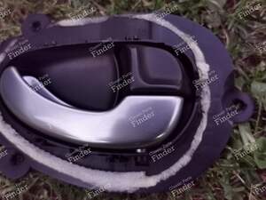 Pair of Silver / Chrome door handles - PEUGEOT 406 Coupé - thumb-9