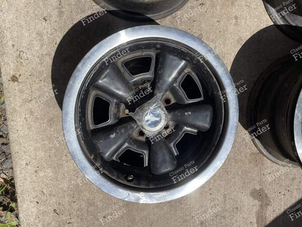 Set of 4 Wheels - CHEVROLET Chevelle / Malibu / El Camino - 4