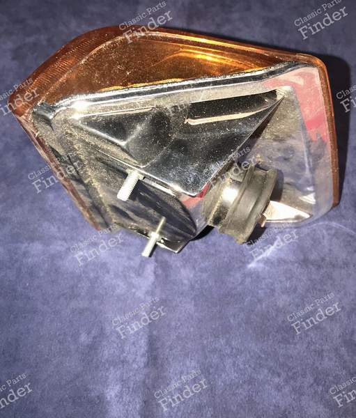Feu clignotant avant droit - CITROËN C32 / C35 - 95604093 / 14586- 2