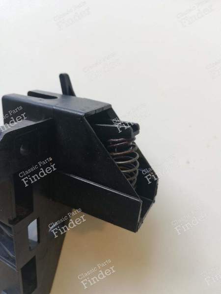 Blinkerhalter vorne links - PEUGEOT 205 - 069598 / 083119- 5